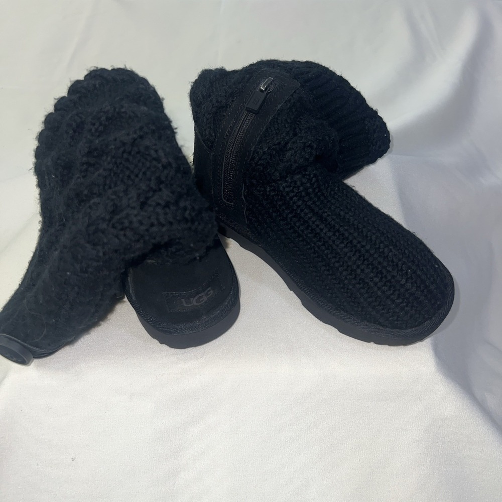 UGG black Cardi girl Cable Knit Comfort Knee-High Boots size 1